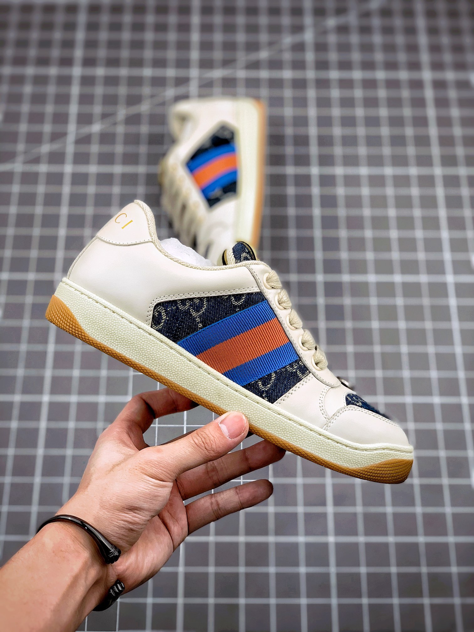 550 Gucci Distressed Screener sneaker古驰小脏鞋系列