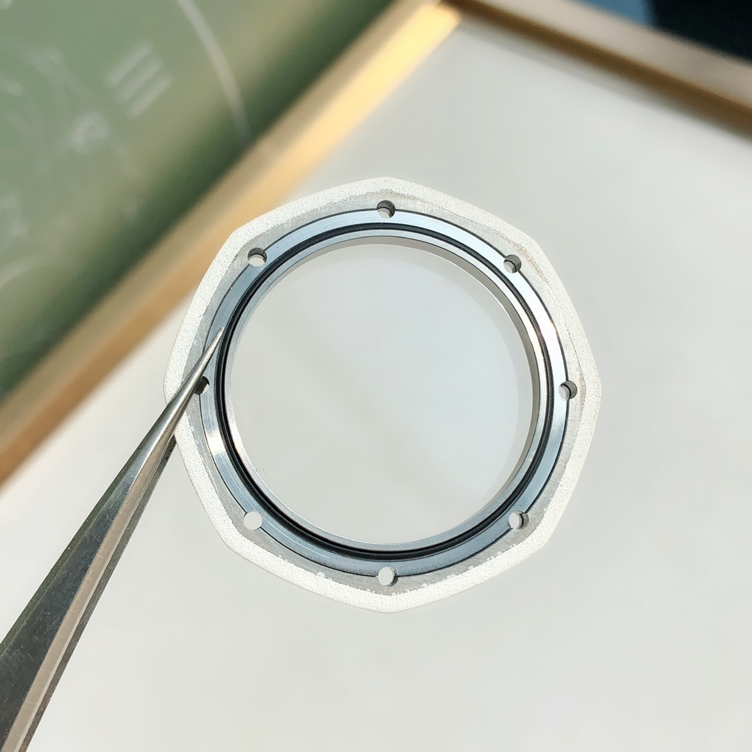 NO:393374,Details are disassembled and enlarged and shot, and each accessory can be used with the original version!  ,19860909细节拆解放大实拍,每一个配件都可与原版互！,,Watch