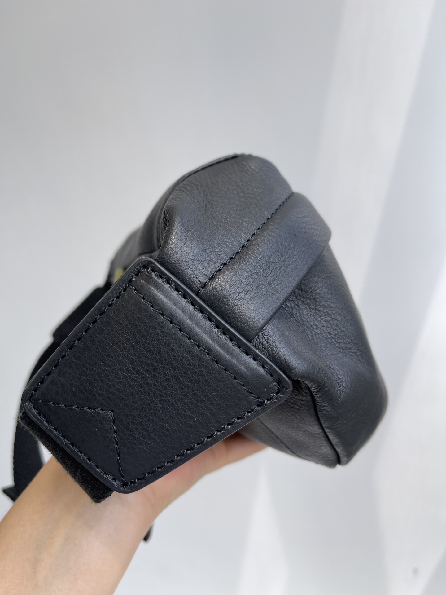 Burberry Black 31x16x7 5cm crossbody