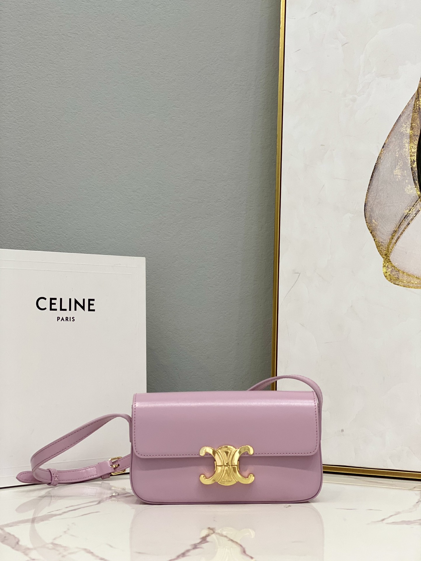 NO:183343,Genuine grade Original leather version TRIOMPHE glossy cowhide shoulder bag Pink purple# cowhide, sheepskin lining Shoulder/portable TRIOMPHE metal texture lock Size: 20104CM Model: 194143#, Celine, celine, backpacks, cowhide, sheepskin19860909正品级 原厂皮版本  TRIOMPHE 亮面牛皮革肩背包 粉紫# 牛皮革,羊皮革衬里 肩背/手提 TRIOMPHE 金属质感锁扣 尺寸:20104CM  型号:194143#,赛琳,celine,backpacks,cowhide,sheepskin,Bag