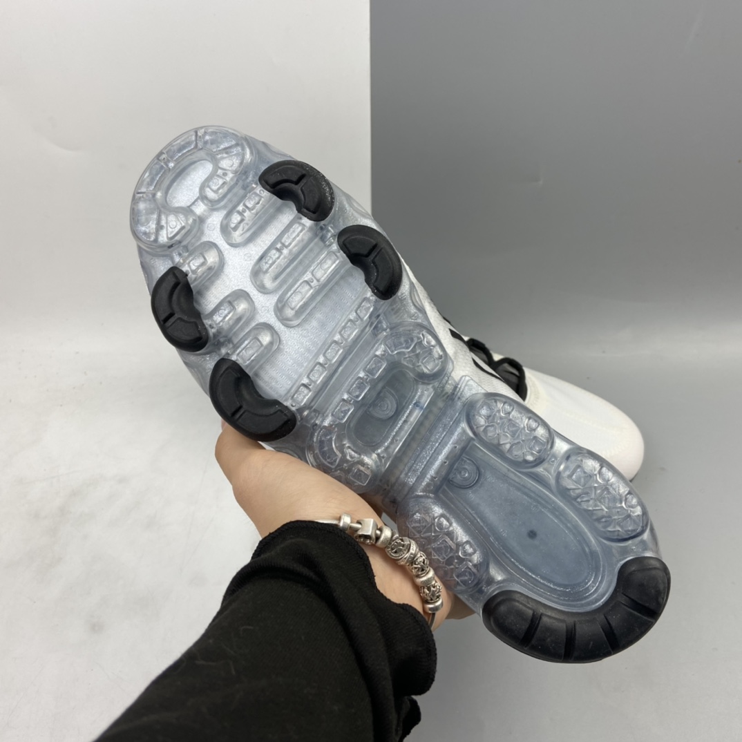 P200 Nike Air Vapormax 2019 全掌大气垫透气跑步鞋 AR6632-100