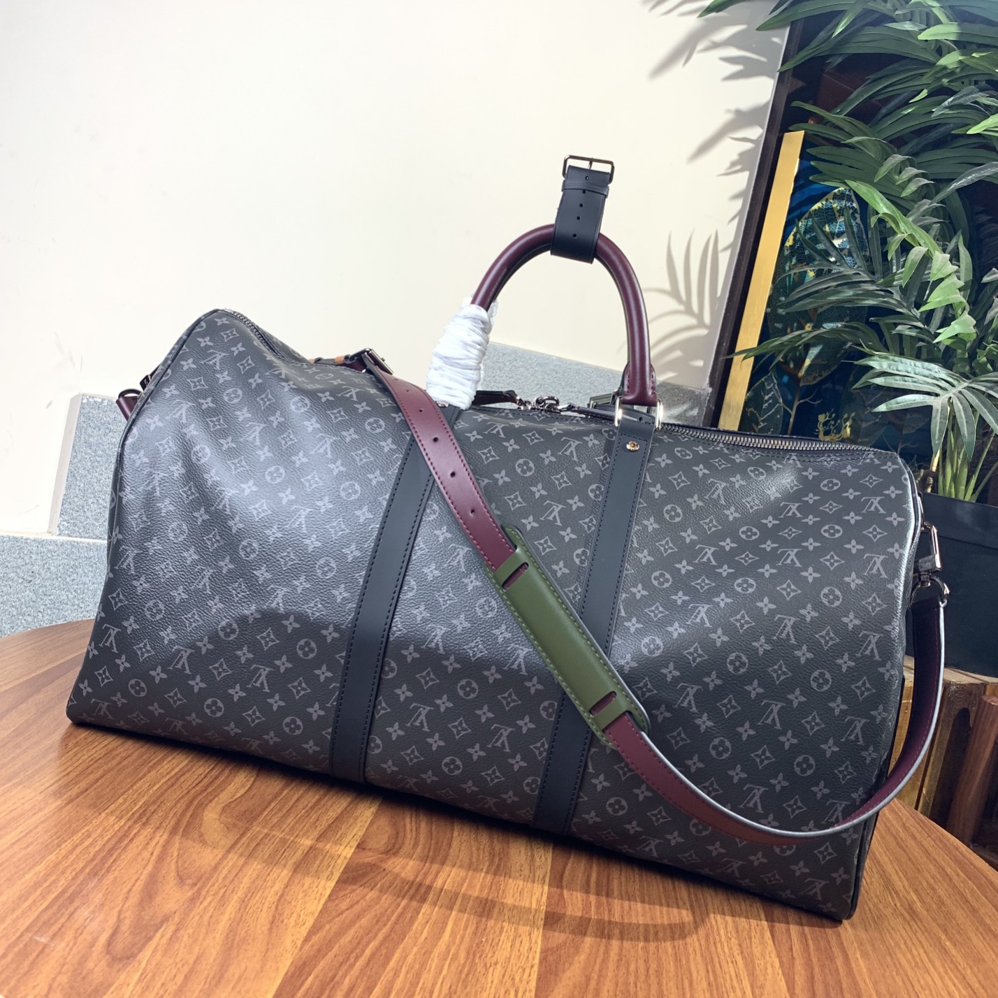 Buy First Copy Replica
 Louis Vuitton LV Keepall Handbags Travel Bags Black Printing Men Epi Casual M86855
