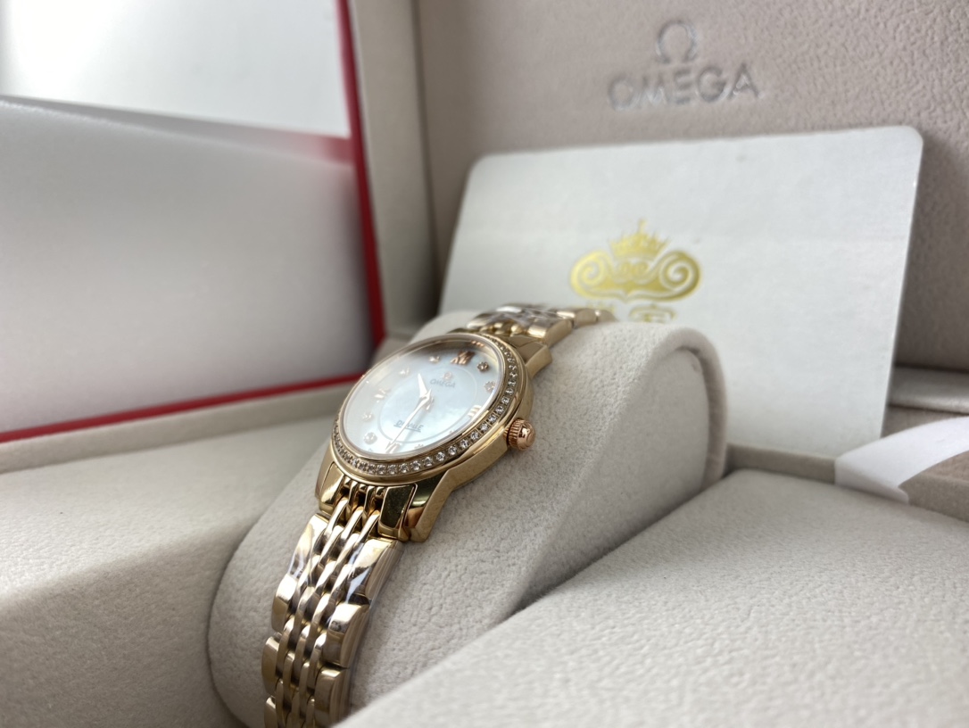 Omega 皇家 欧米茄蝶飞女表