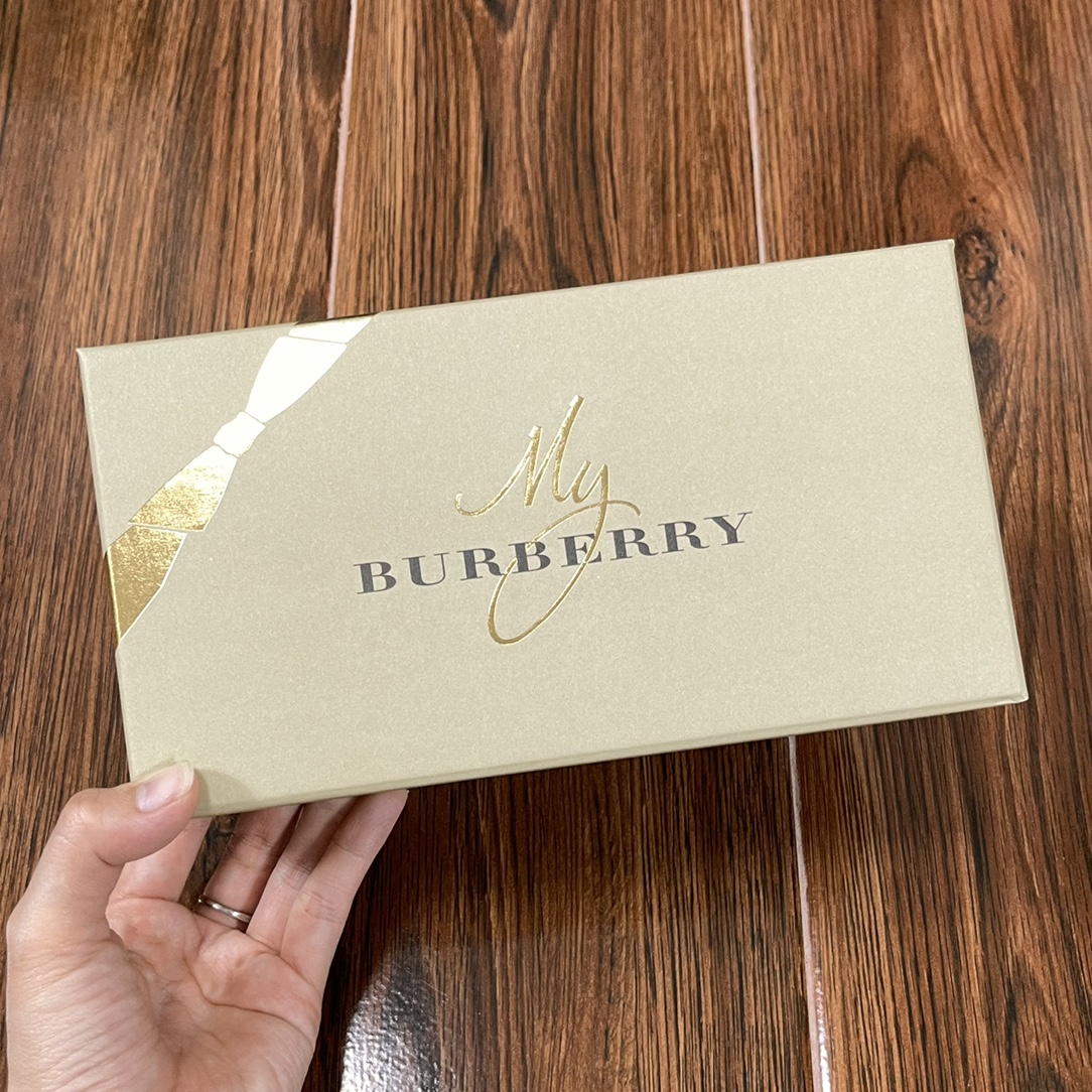 Burberry Perfume Set for Women - 3 x 25ml Eau de Parfum Gift Box 1 i1620438260 1654 0