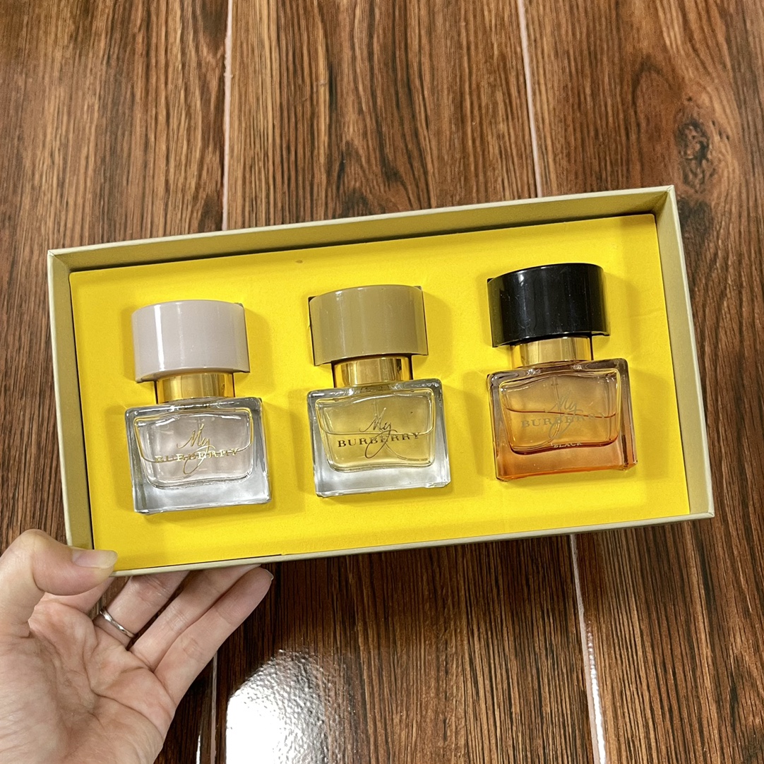 Burberry Perfume Set for Women - 3 x 25ml Eau de Parfum Gift Box 3 i1620438260 4668 2