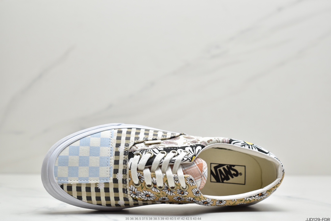 130 万斯Vans Era 万斯低帮帆布鞋卡通系列 Classic Slip-ON