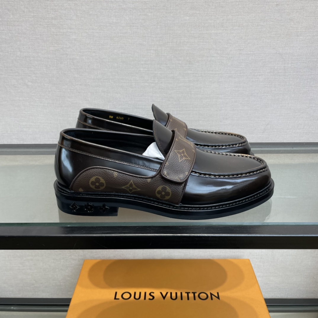 Louis Vuitton Louis Vuitton Derby Harness