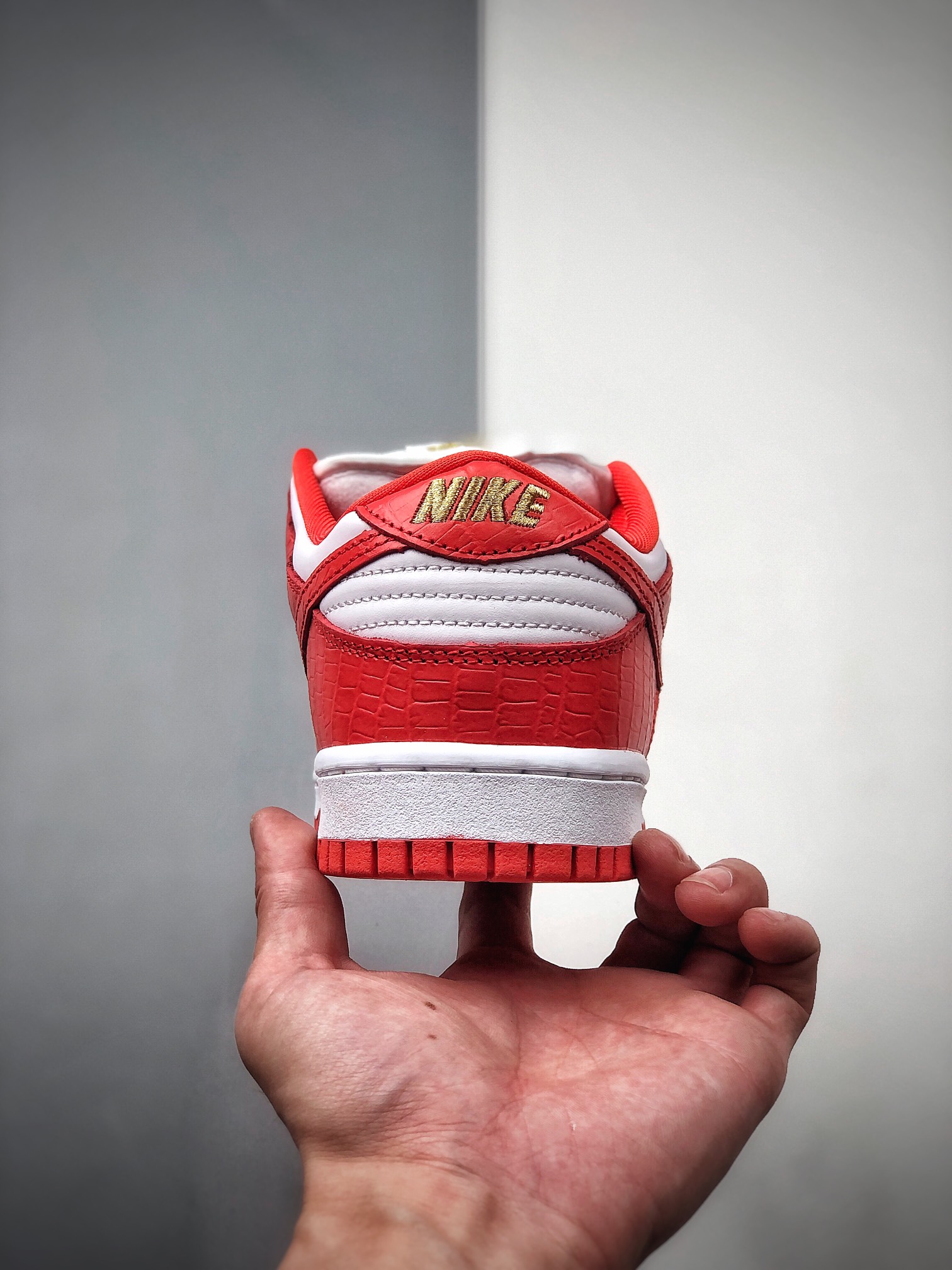 380  纯原版本 耐克 SB 白红 Supreme x Nike SB DuNIKE Low  DH3228-161