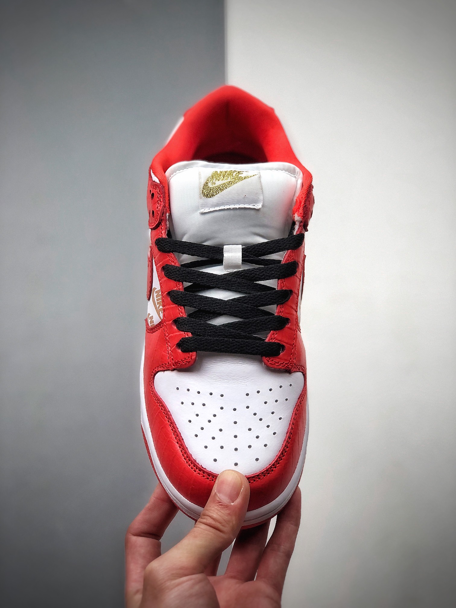 380  纯原版本 耐克 SB 白红 Supreme x Nike SB DuNIKE Low  DH3228-161