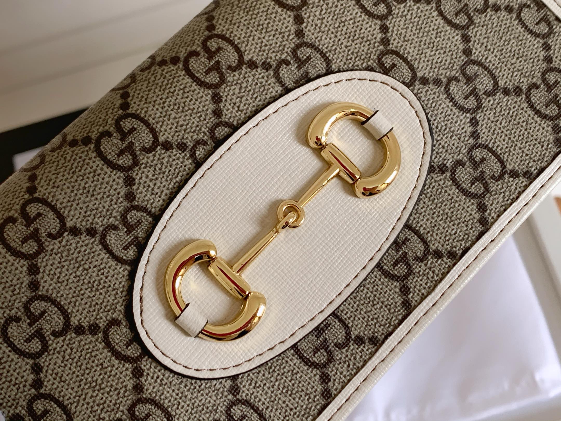 Gucci 1955馬衔扣カードケース GG Supreme