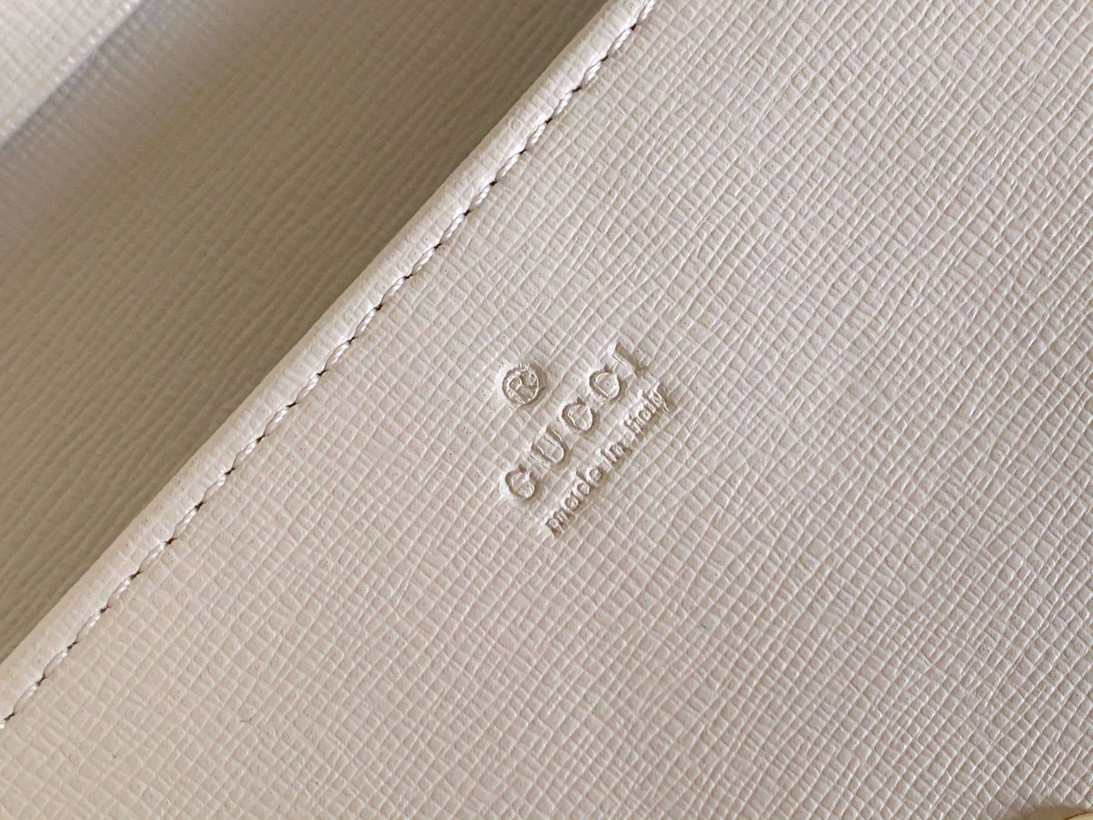 Gucci 1955馬衔扣カードケース GG Supreme