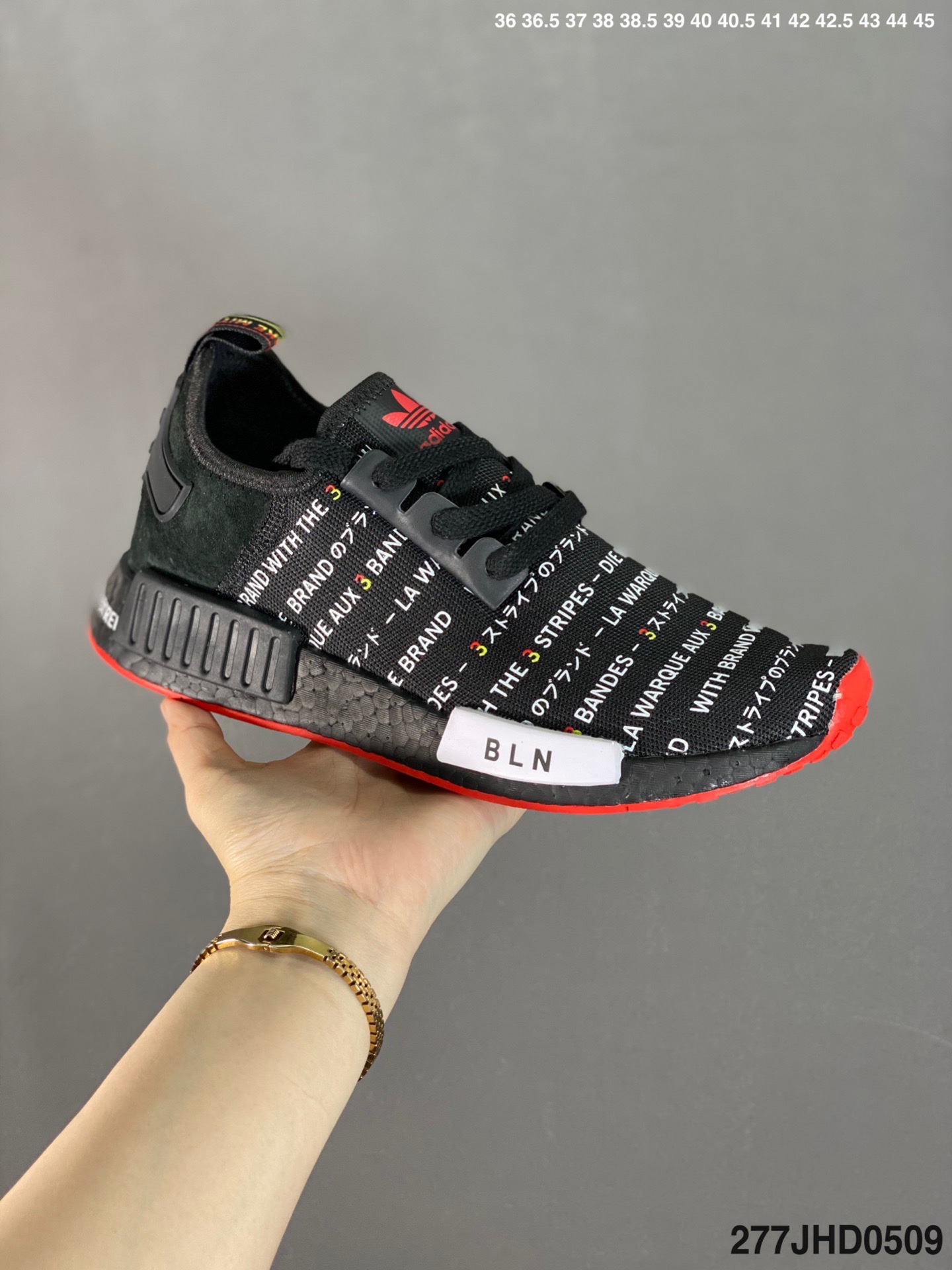 150 阿迪达斯 Adidas NMD R-1 Runner 针织面街头风经典百搭跑步鞋 EG6363