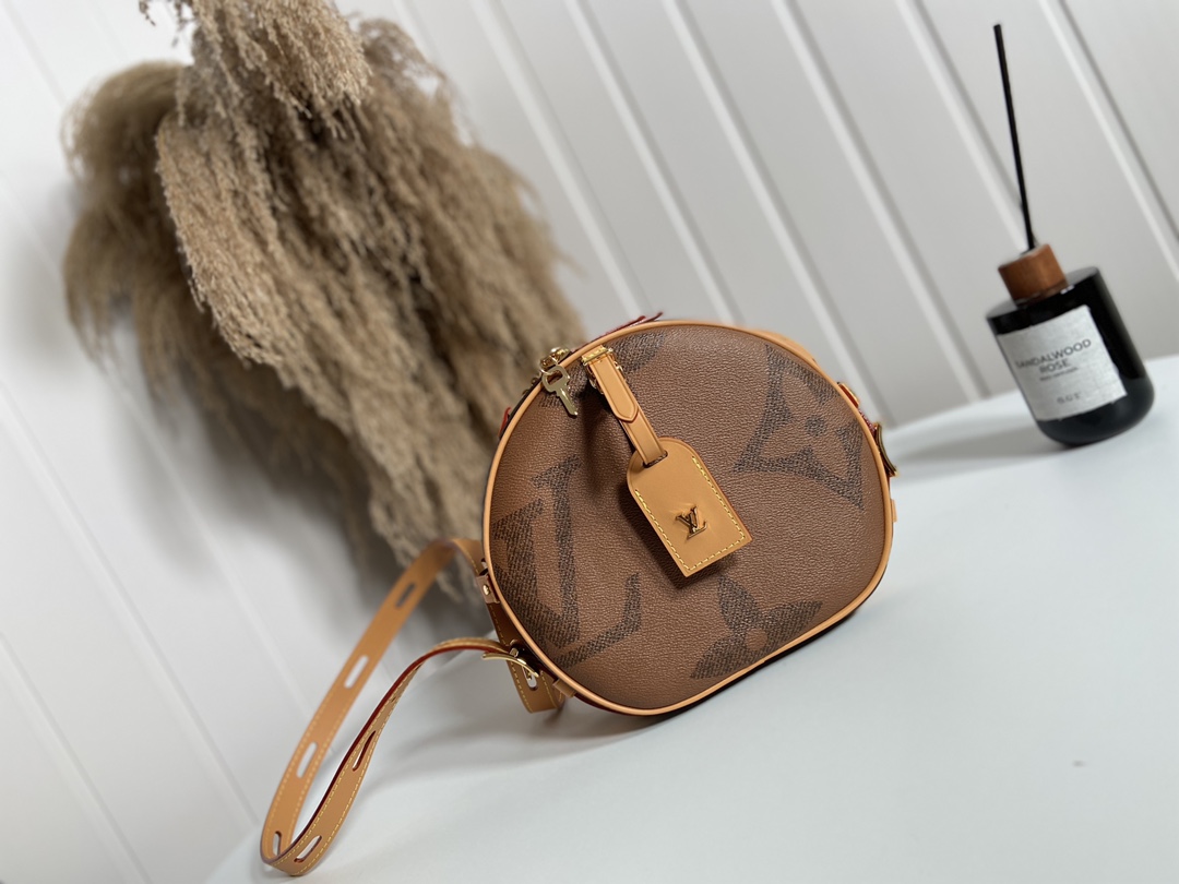 Louis Vuitton LV Boite Chapeau Bags Handbags Monogram Canvas Fall/Winter Collection M44604