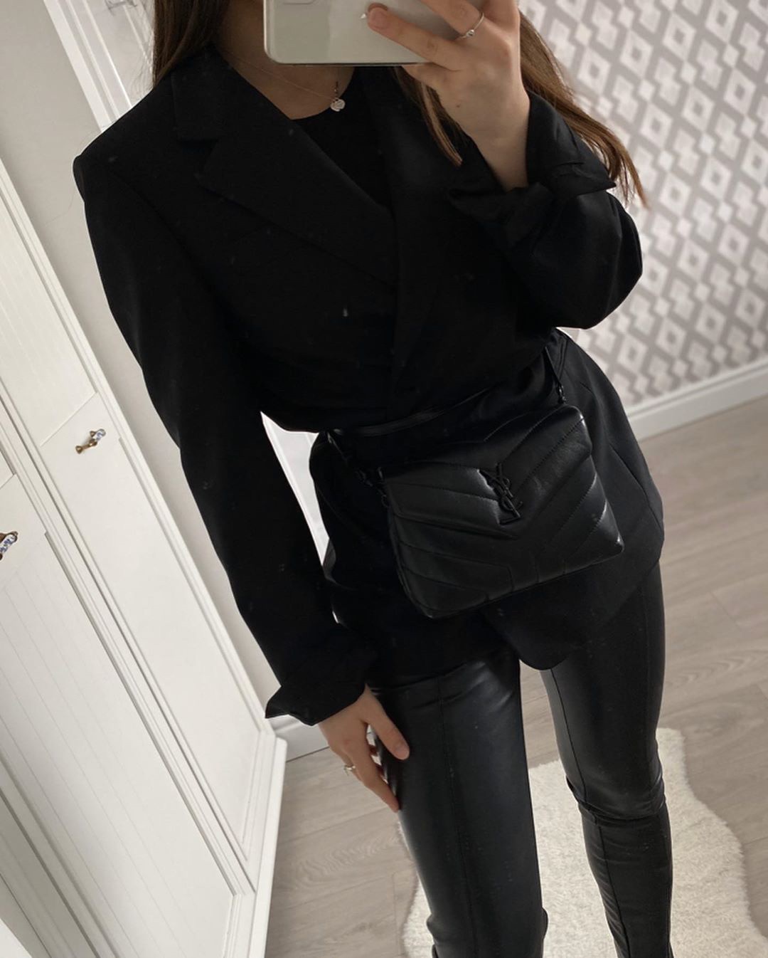 NO:406343,Switch at will with one shoulder and crossbody!  ,Saint Laurent,saint laurent19860909单肩斜挎手拎随意切换！,圣罗兰,saint laurent,Bag