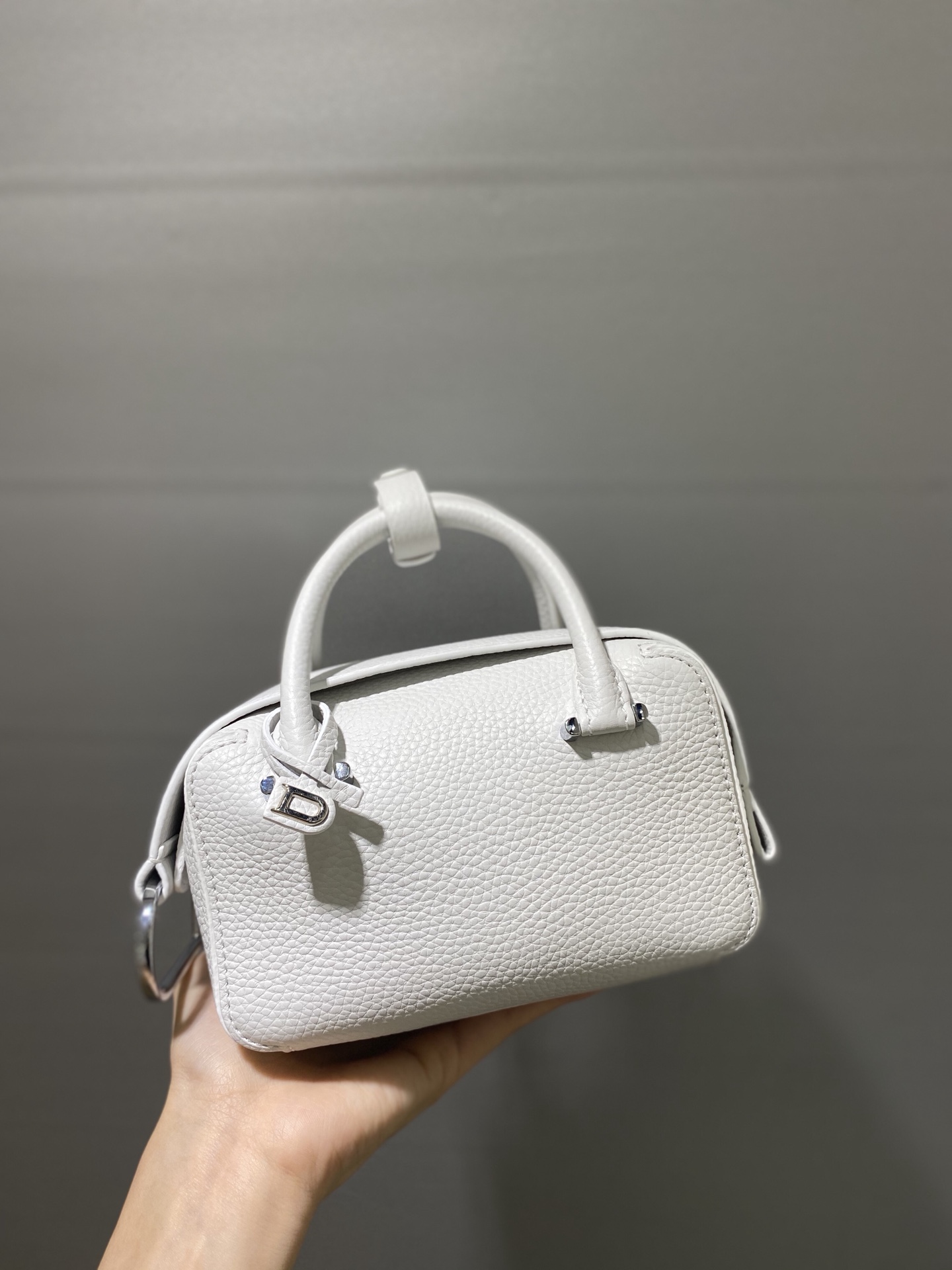 [Delvaux Women
