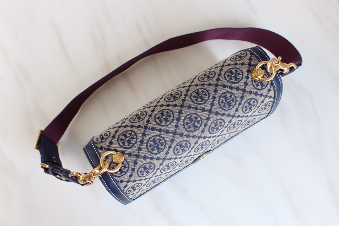 Tory Burch 大号——Tory burch2021春夏 风琴包 设计灵感源自德高宾夕法尼亚人传统缝工艺的 图案