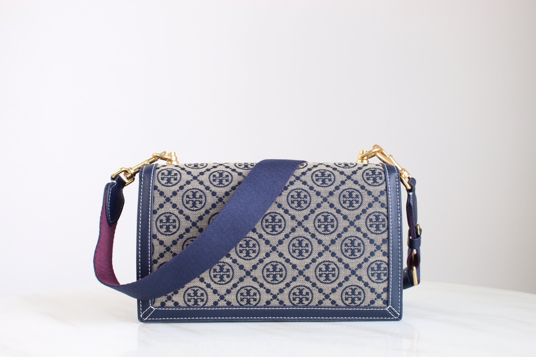 Tory Burch 大号——Tory burch2021春夏 风琴包 设计灵感源自德高宾夕法尼亚人传统缝工艺的 图案