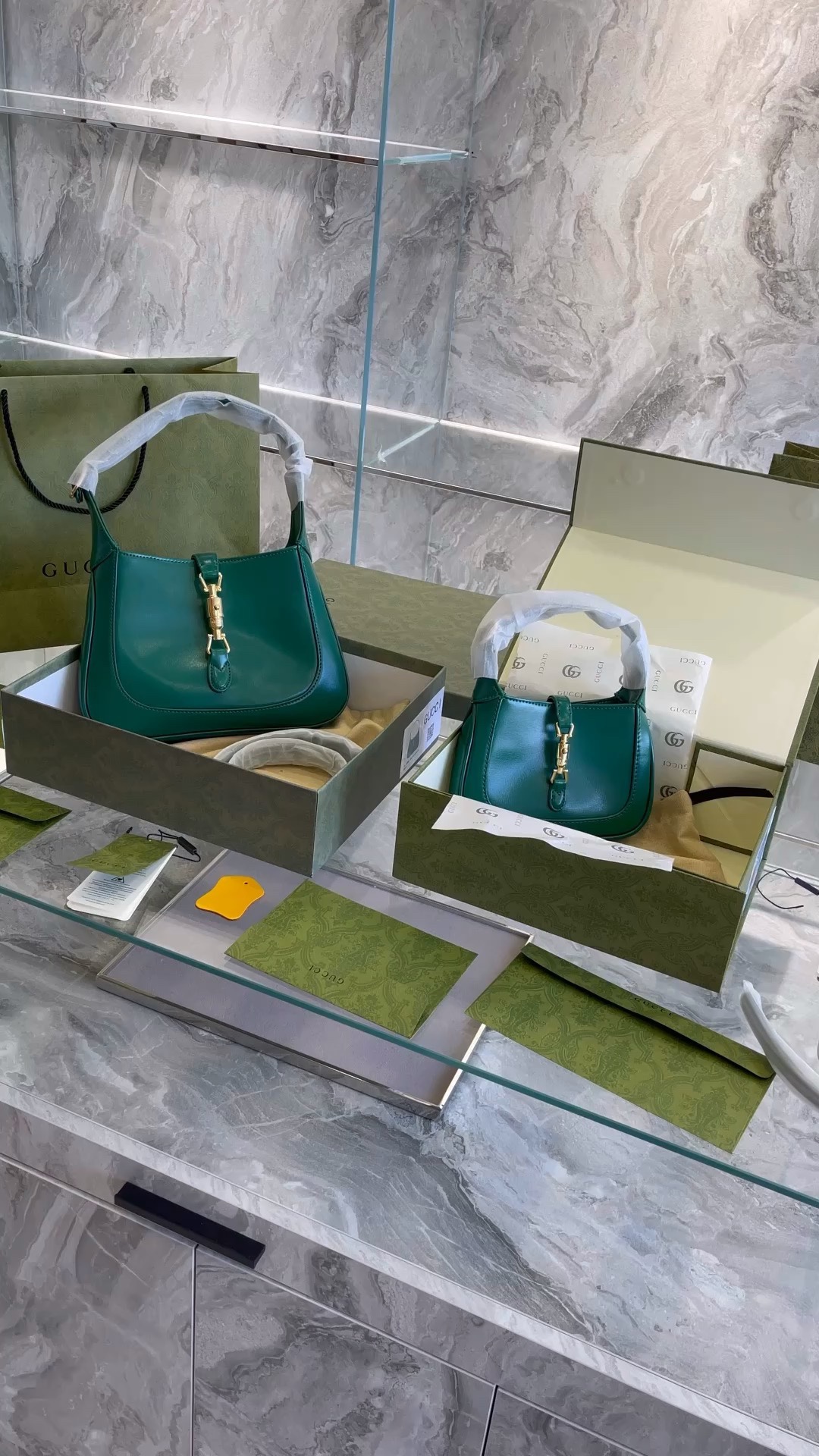 Yupoo Gucci Bags Watches Nike Clothing Jordan Yeezy Balenciaga Shoes
