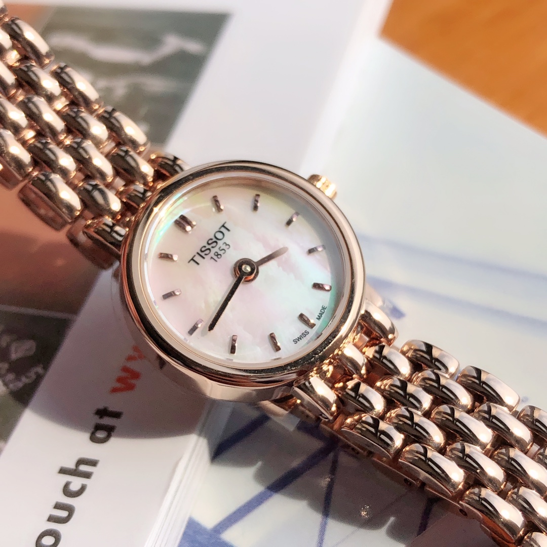 Tissot T058 Treasure: Elegant Swiss Watch with Sapphire Glass and Waterproofing - 图片 6