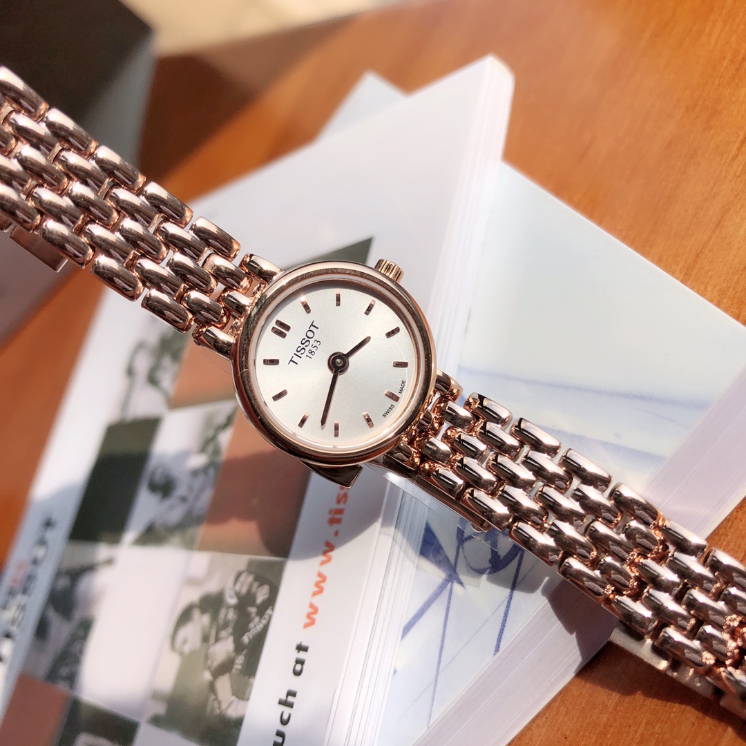 Tissot T058 Treasure: Elegant Swiss Watch with Sapphire Glass and Waterproofing - 图片 5