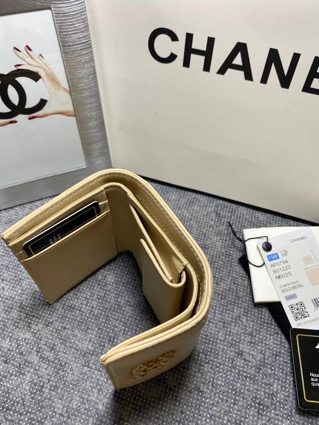 Chanel 19K Super-Heavy Diamond Stripe Chain Wallet AP0794 – $270 - 图片 9