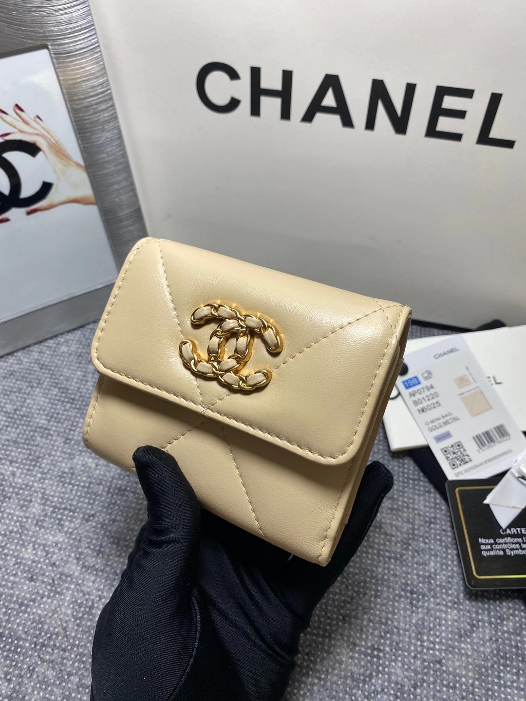 Chanel 19K Super-Heavy Diamond Stripe Chain Wallet AP0794 – $270 - 图片 4