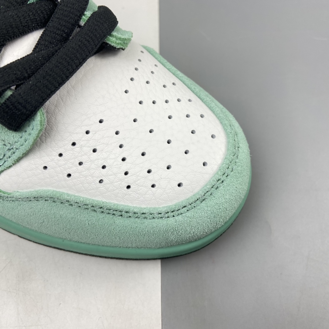 P300 Nike Dunk SB Low IW 冰蓝 扣篮系列低帮休闲运动滑板鞋 819674-301