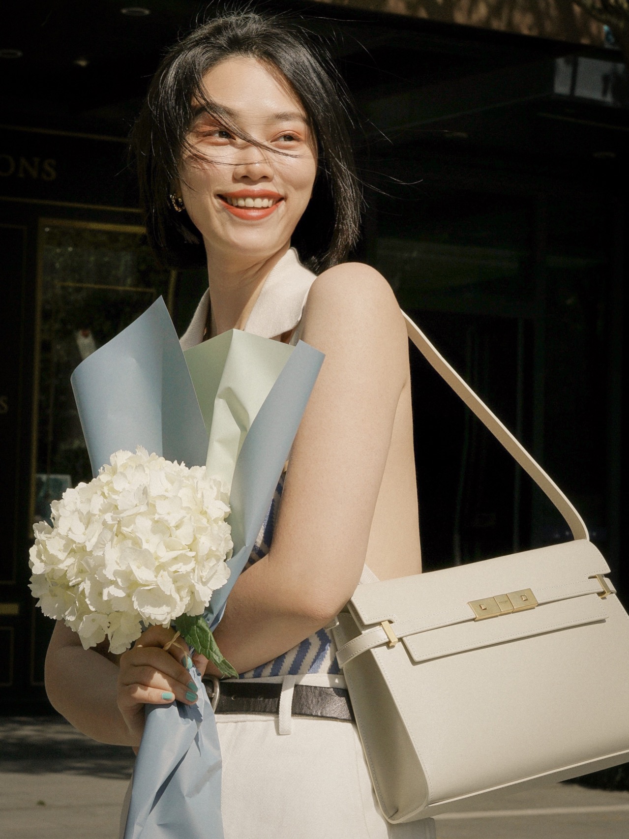 Ysl 𝑴𝒂𝒏𝒉𝒂𝒕𝒕𝒂𝒏 29CM曼哈顿法棍包 579271白色牙签纹金扣