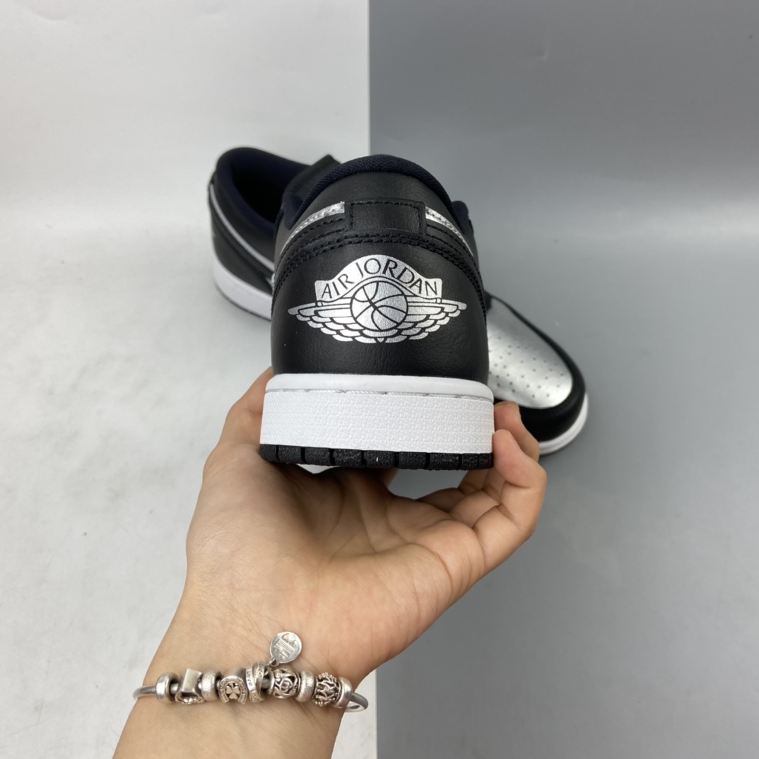 P240 Air Jordan 1 Mid AJ1 乔1 中帮百搭休闲运动板鞋 DA5551-001