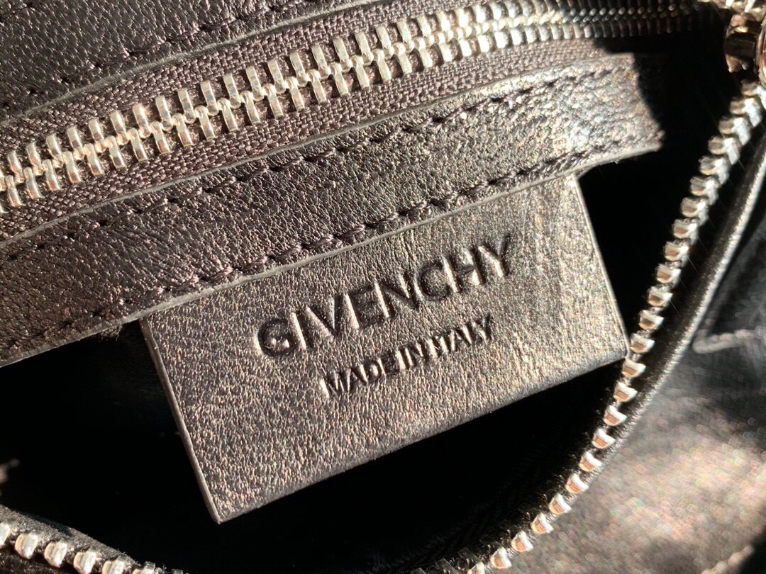 迷你号23cm手抓纹顶级原单纪梵希GIVENCHYPANDORA纪梵希潘多拉盒子包羊皮制作内里为帆布隔层