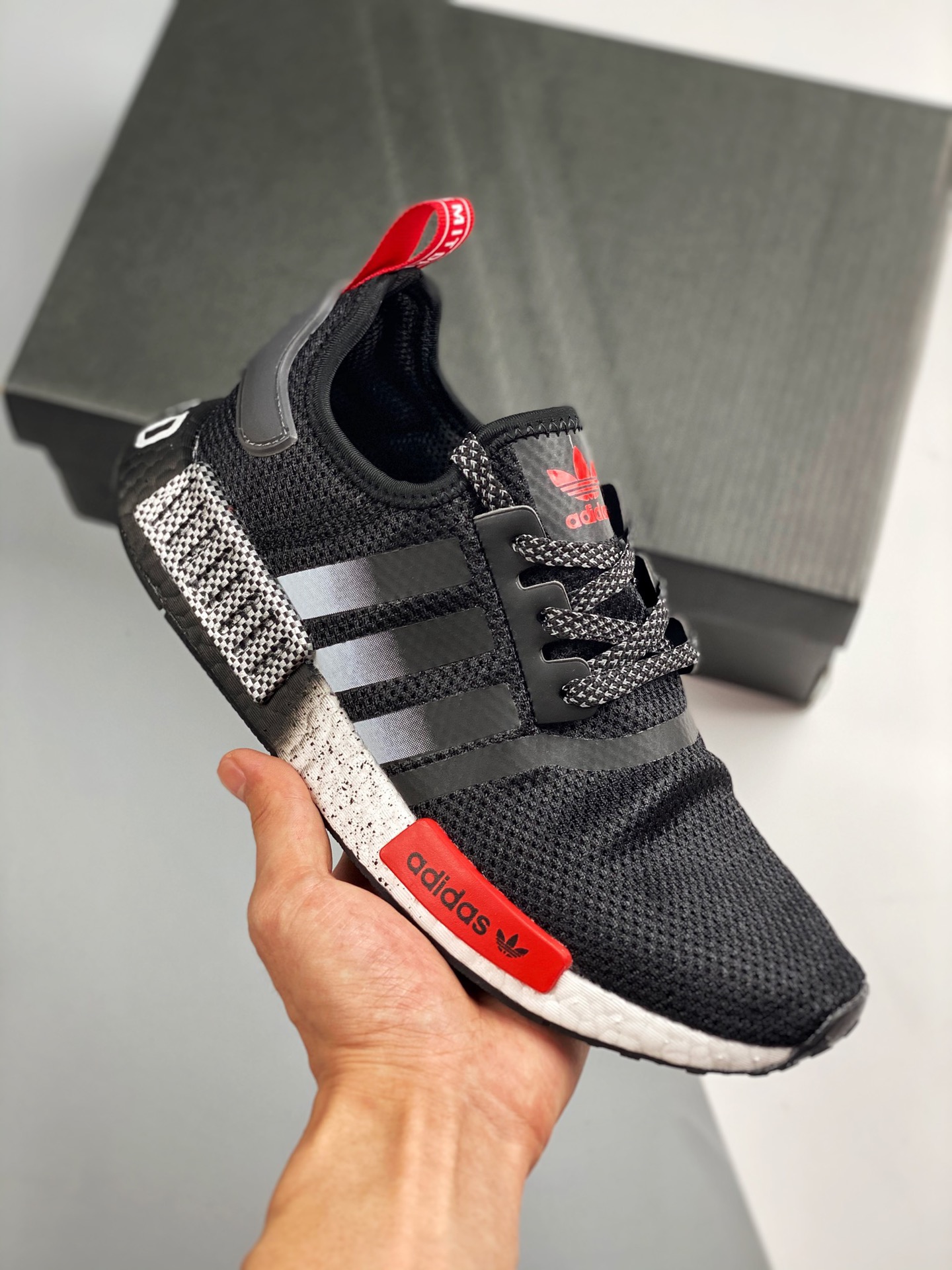 AD NMD _R1 黑红, versión Hupu, lanzado simultáneamente en tiendas oficiales‼️ Almacén en stock, suministro estable durant…