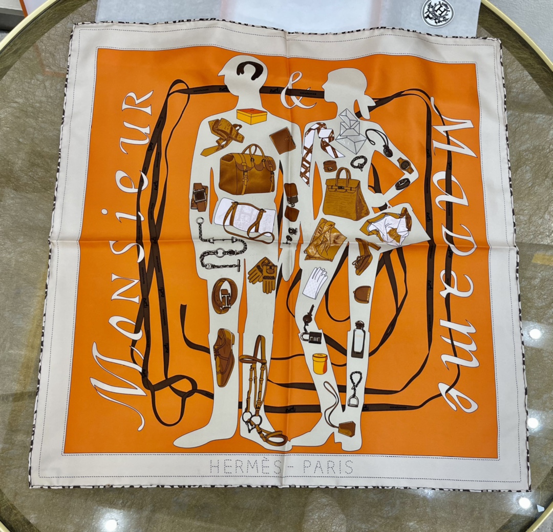 Hermes爱马仕『漫步巴黎』100%真丝方巾