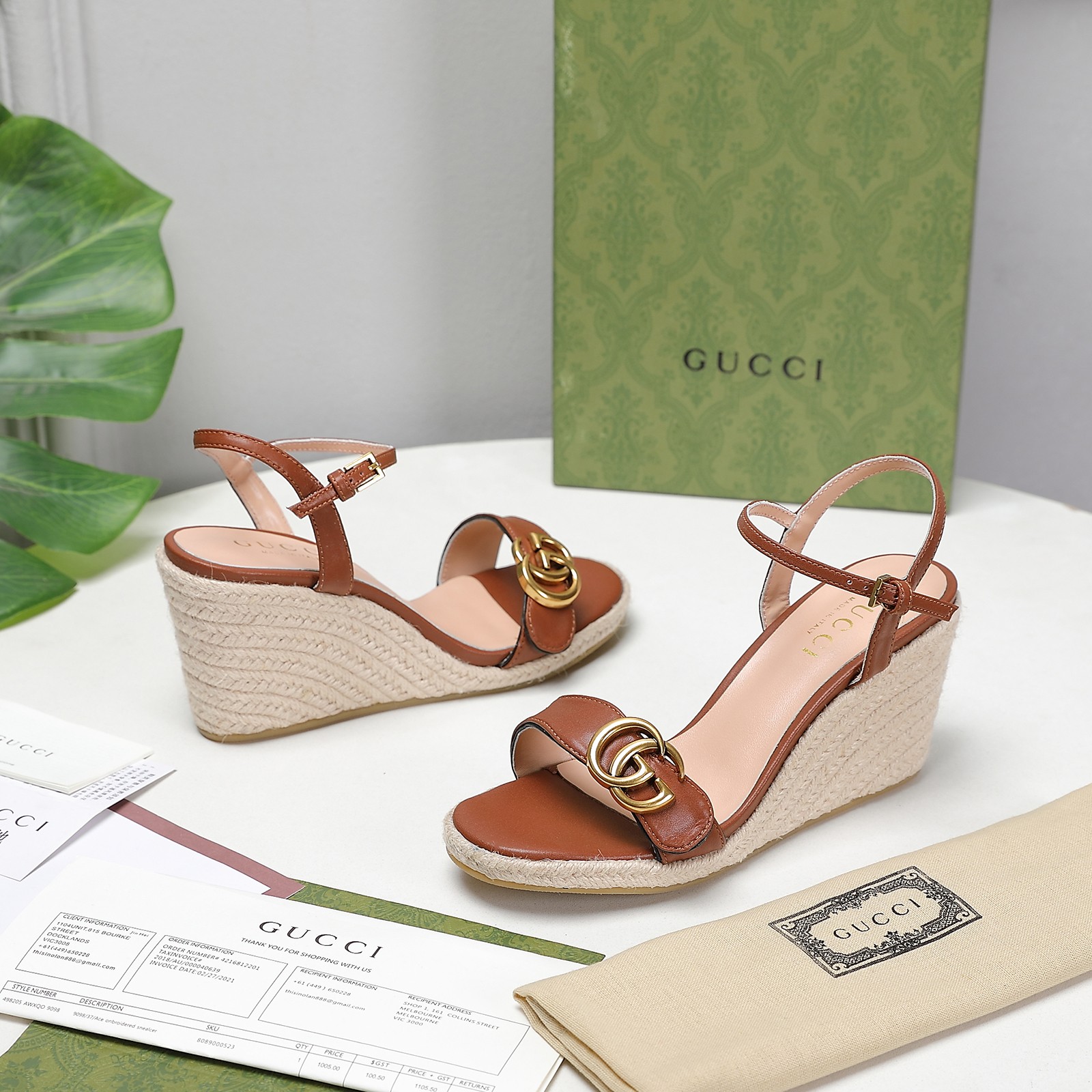. Versión de gama alta 2021 Gucci Gucci nuevo talón inclinado sandalias de plataforma de agua Este p