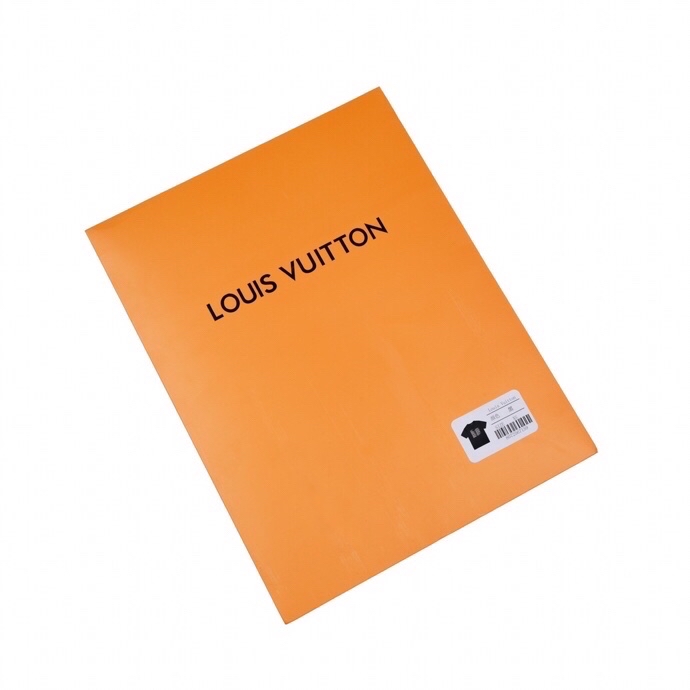 Louis Vuitton LV 2021FW 胸前字母后背双手logo短袖