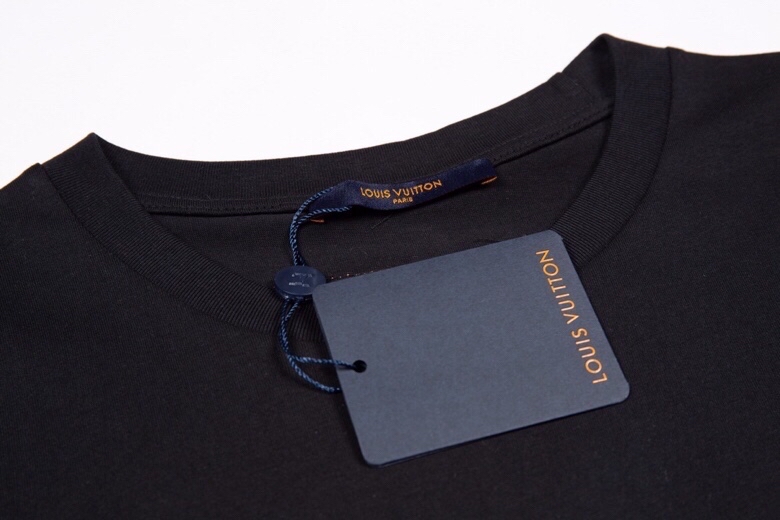 Louis Vuitton LV 2021FW 胸前字母后背双手logo短袖