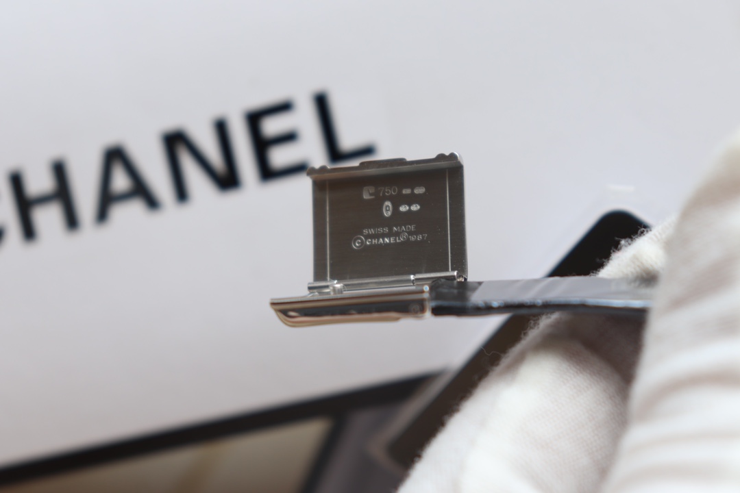 Chanel Premiere Watch: Timeless Elegance with Unique Design and Versatility - 图片 8