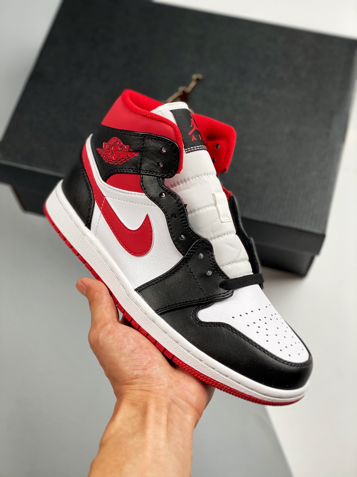 Versión que Pasa la Autenticación Air Jordan 1 Mib Blanco Negro Rojo La Mejor Media Caña del Mercado Calidad de Techo Ú…