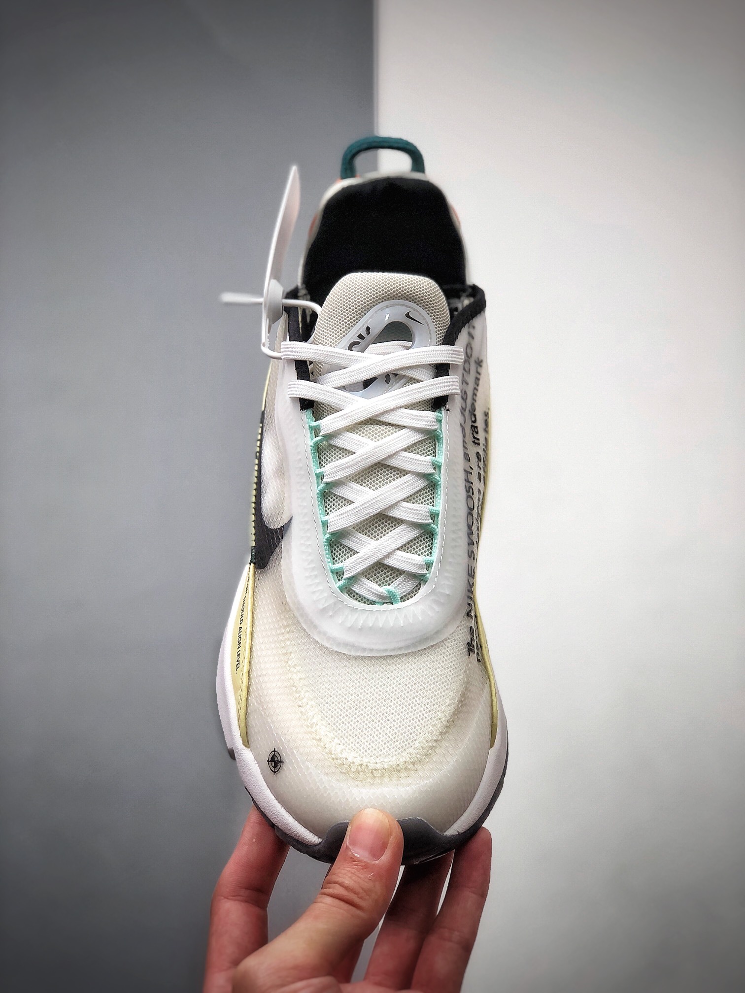 220   Neymar x Nike Air Max 2090 缓震气垫鞋 DM0971-107