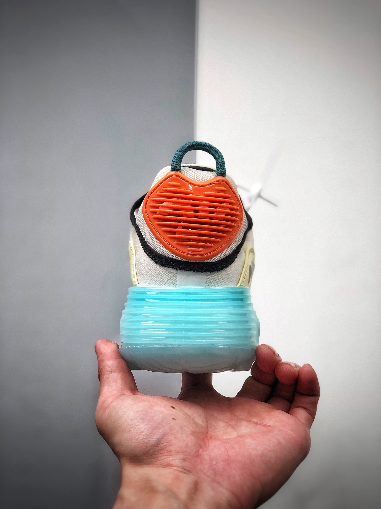 220   Neymar x Nike Air Max 2090 缓震气垫鞋 DM0971-107