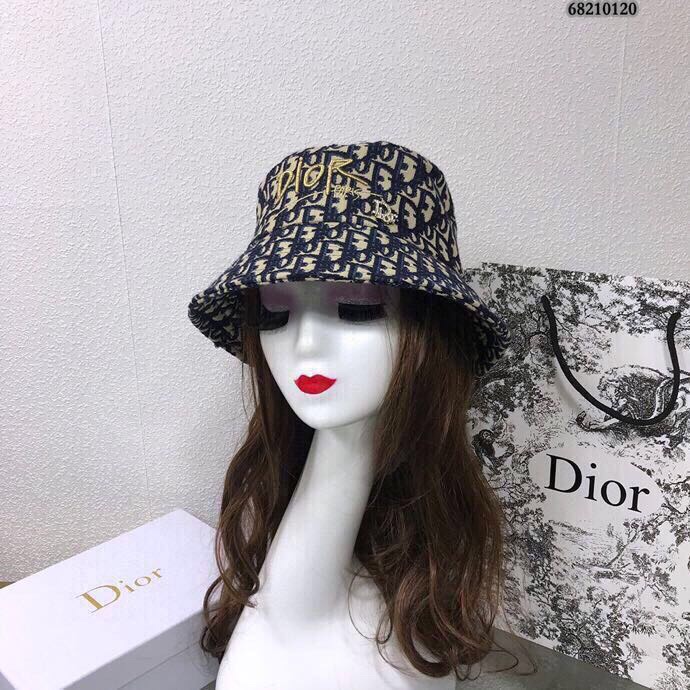220 DIOR迪奥DIOR官网同步新款发布纯棉D家棒渔夫帽整个帽子质感超级好 