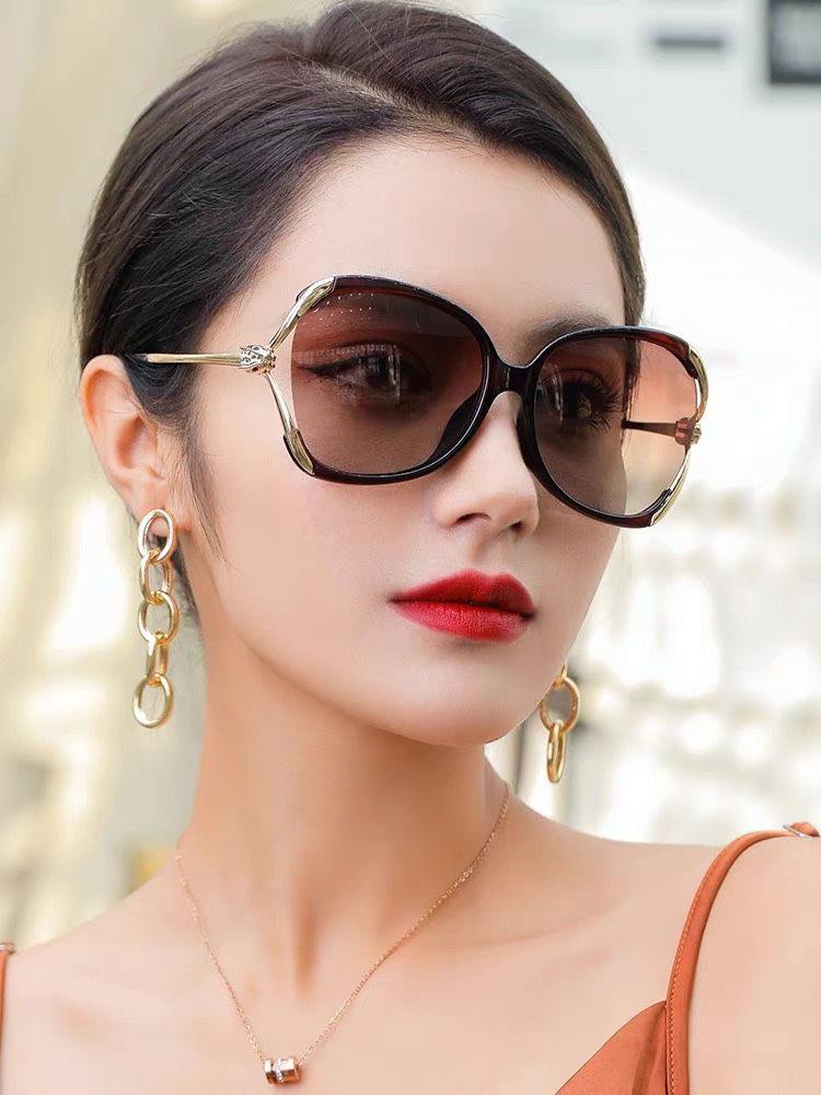 [Cartier Eyewear]