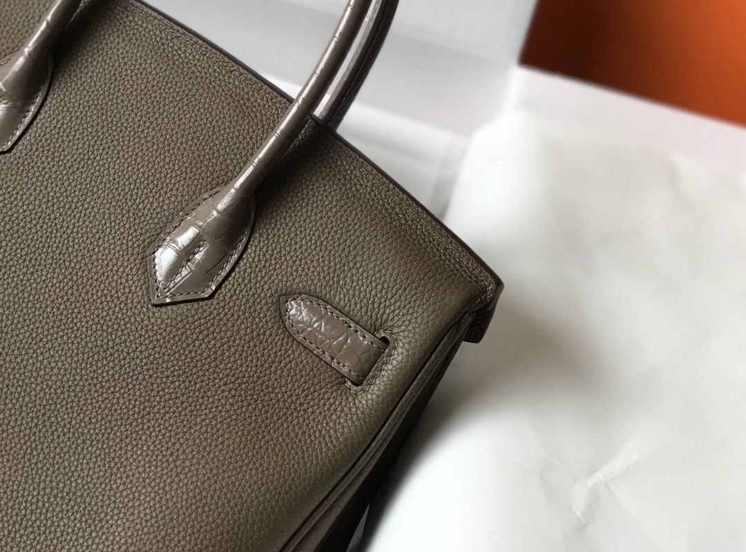 Hermès Luxury Handbag Collection 6