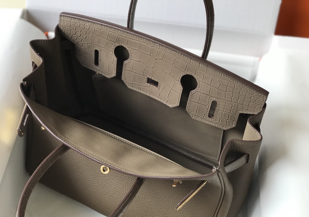 Hermès Luxury Handbag Collection 9