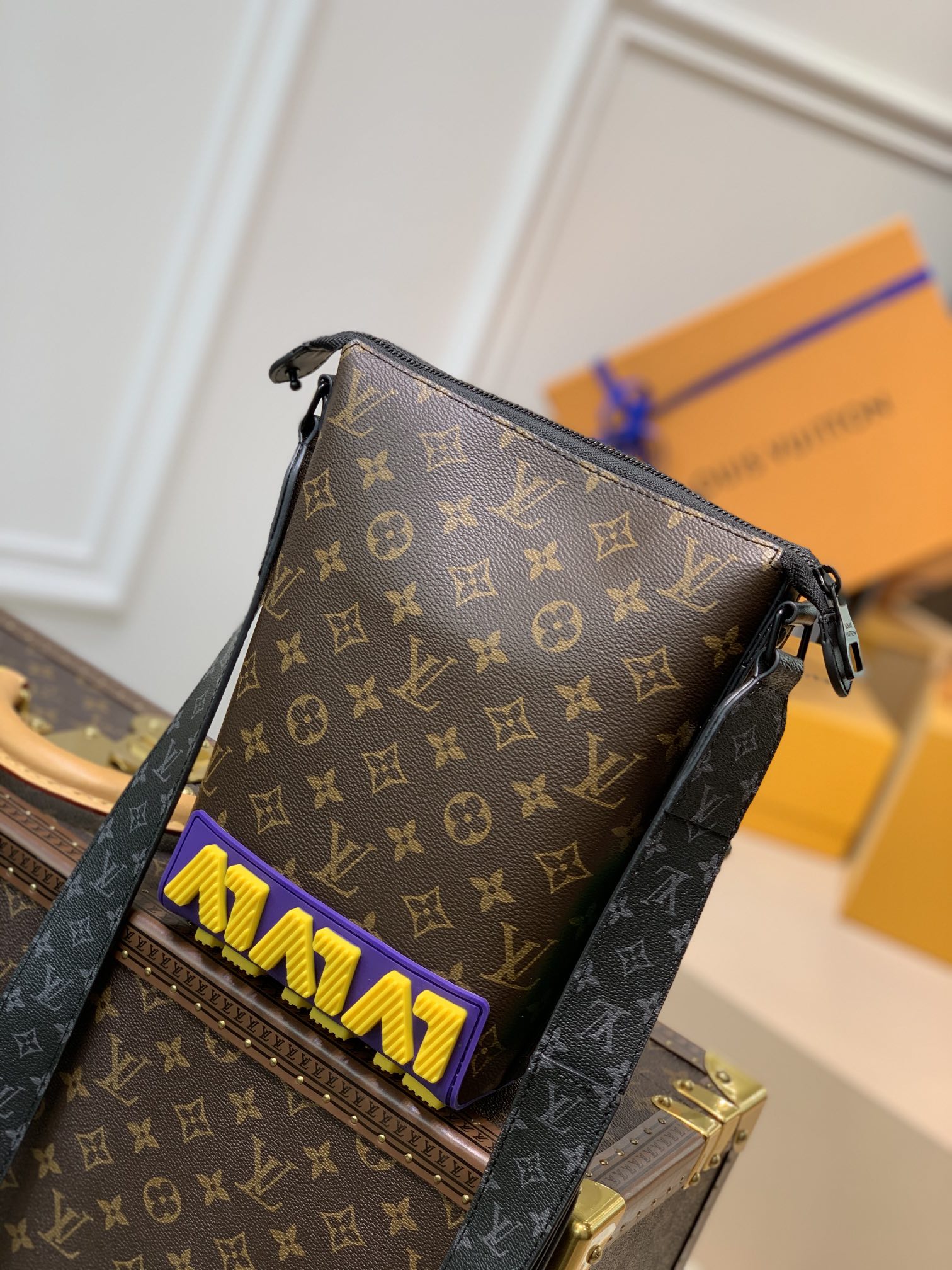 Louis Vuitton LV Cruiser 邮差包 M57966