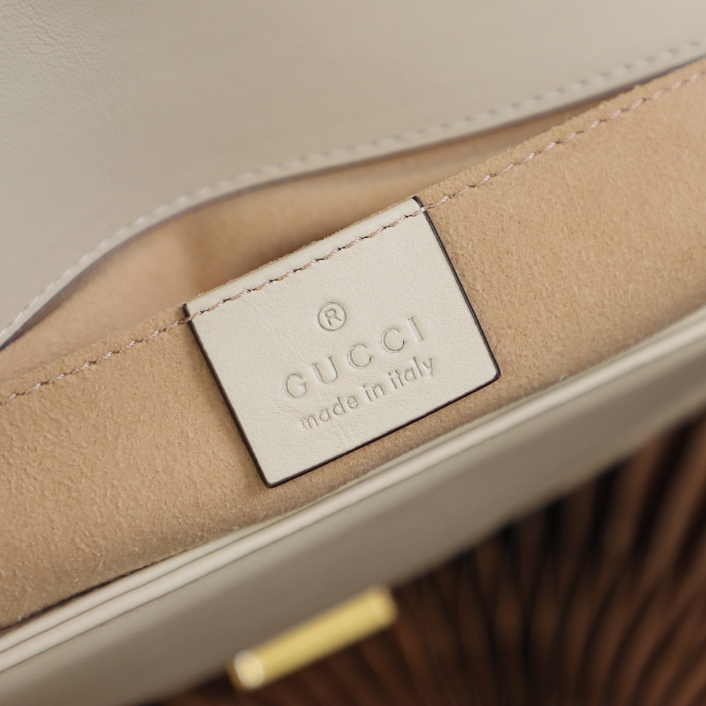 Gucci Marmont波浪纹绗缝链条包 446744白色