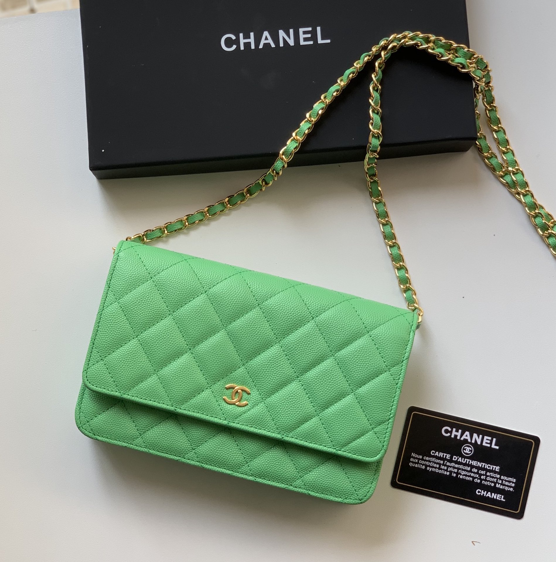 Chanel 小香woc链条 包到货 荔枝纹的菱格纹路 非常耐看 亮金与亮银的五金非常