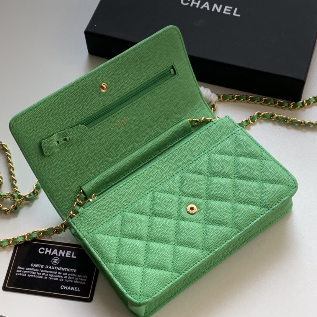 Chanel 小香woc链条 包到货 荔枝纹的菱格纹路 非常耐看 亮金与亮银的五金非常