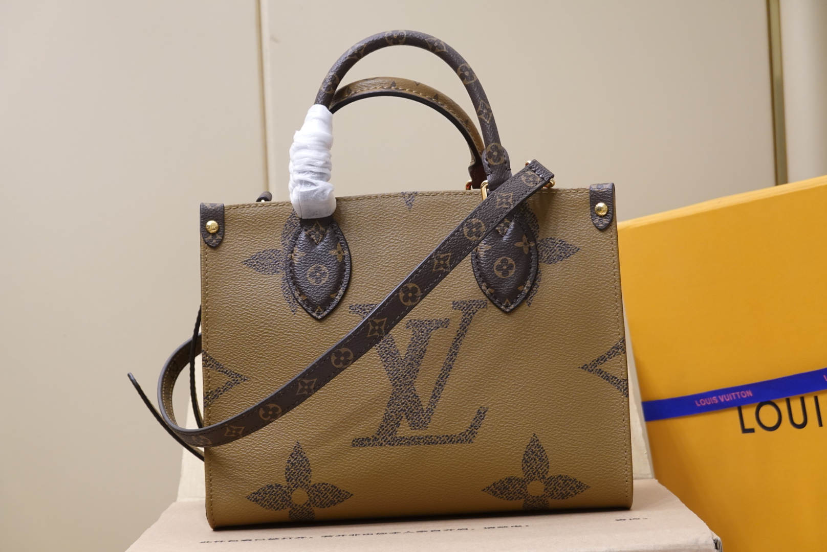 Louis Vuitton 专柜款经典手袋 4