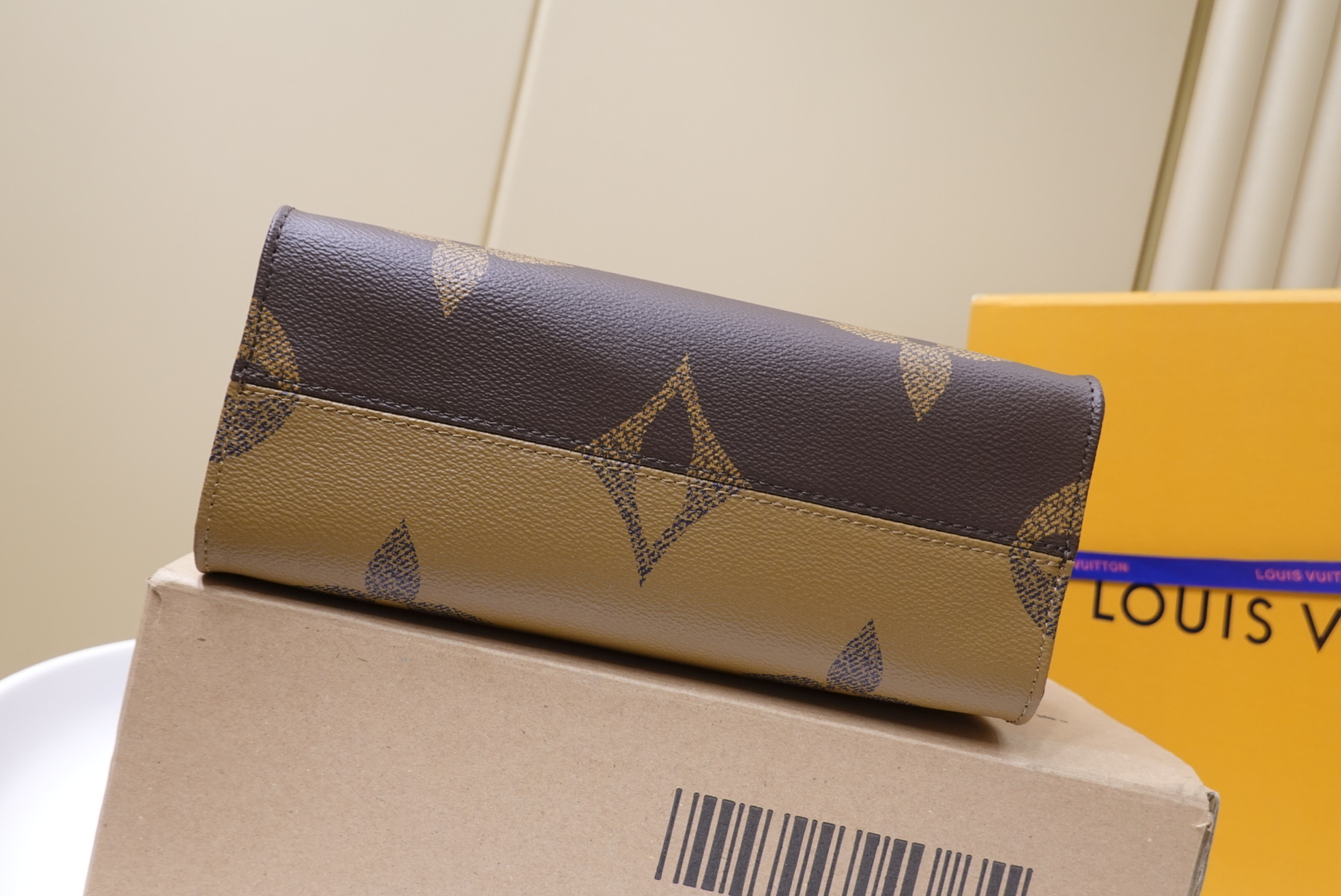 Louis Vuitton 专柜款经典手袋 6