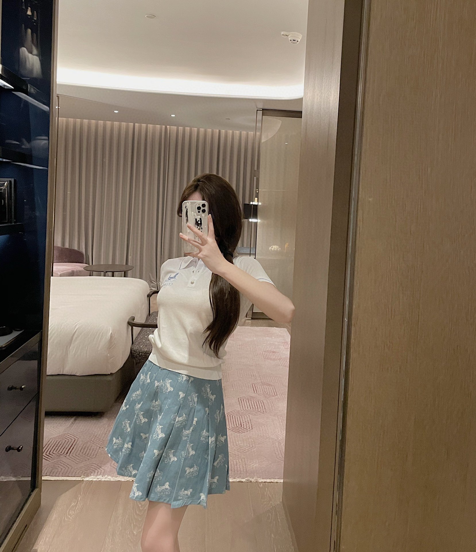 celine针织刺绣小马短袖牛仔裙刺